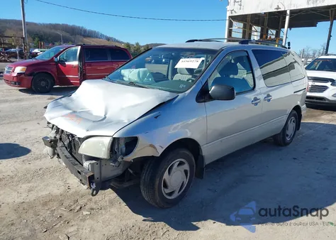 2003 Toyota Sienna Le from USA, damaged, VIN 4T3ZF13C03U517025